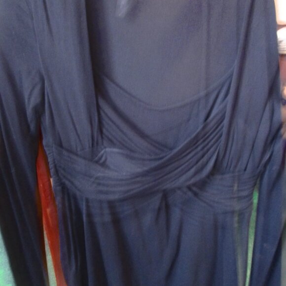 WOMEN'S SMALL BLACK TOP-BCBG MAXAZRIA-CRISS CROSS DERSIGN-EXCELLENT CONDITION - Picture 3 of 9